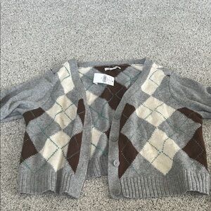 American Eagle  gray and Brown Argyle Women's Sweater. Slightly cropped